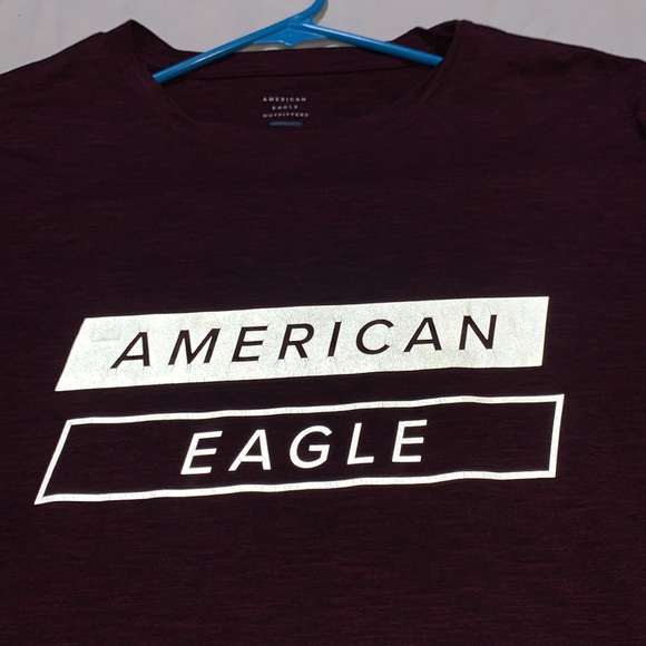 American Eagle Short sleeve maroon - Picture 3 of 5